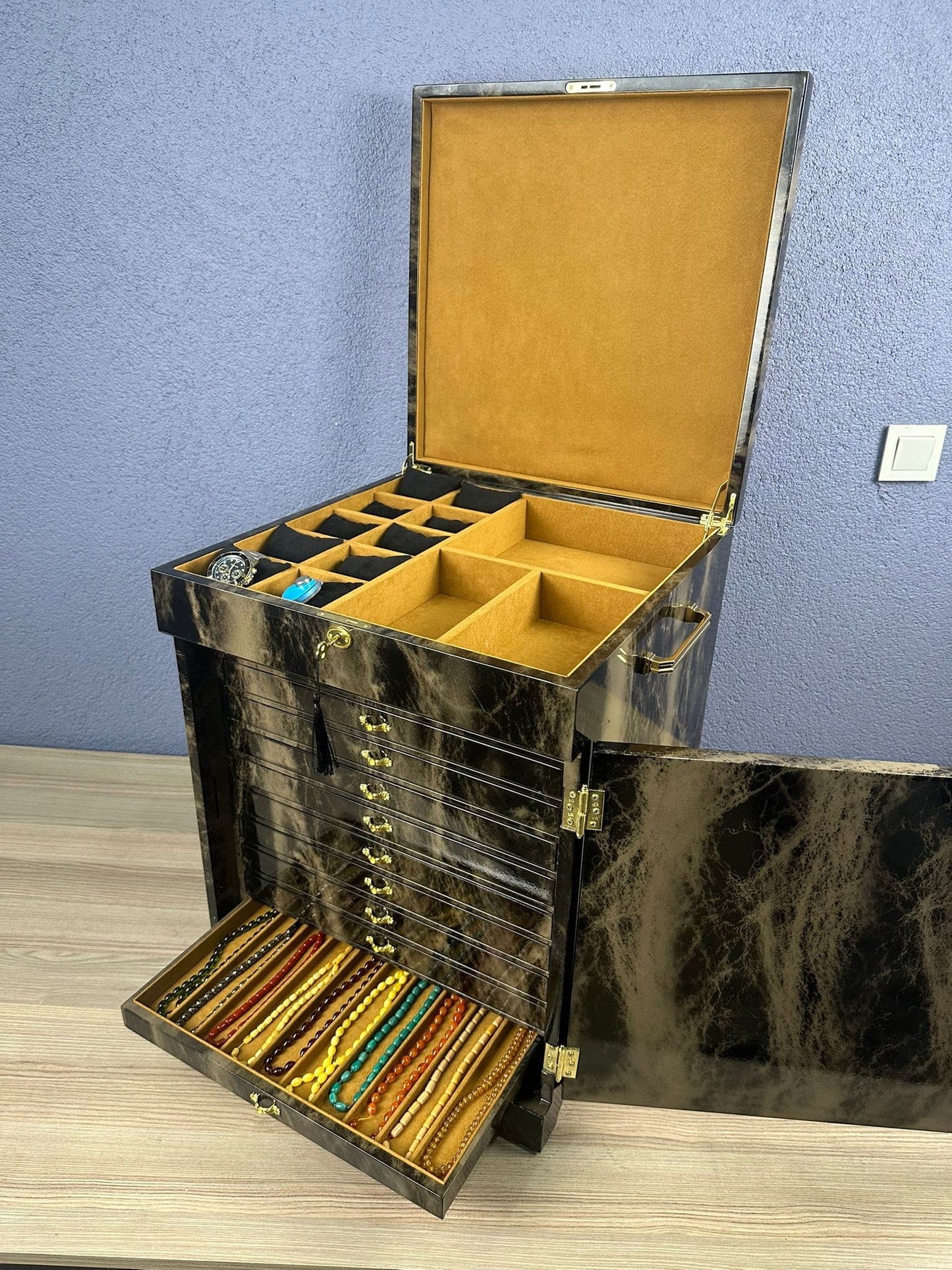 koleksiyonkutu 100’lü Şifreli Ultra Lüks VIP Tespih ve Takı Dolabı 100’lü Şifreli Ultra Lüks VIP Tespih ve Takı Dolabı