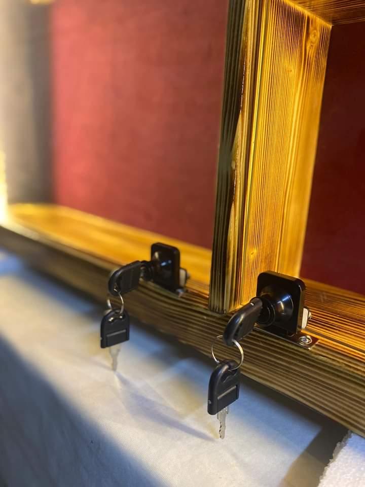 koleksiyonkutu 100 x150 tesbih kapasiteli VIP özel tesbih Vitrini 100 x150 tesbih kapasiteli VIP özel tesbih Vitrini