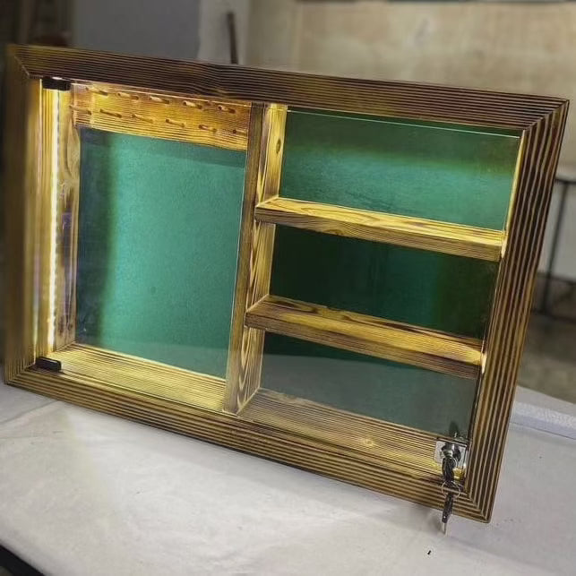 koleksiyonkutu 70*50 cm ölçüsünde tesbih vitrini & raflı model💚 70*50 cm ölçüsünde tesbih vitrini & raflı model💚