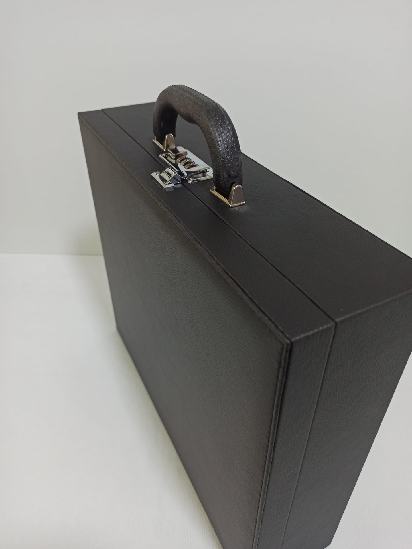 koleksiyonkutu Özel İNDİRİM Armalı 62 li şifreli vip tesbih çantası Özel İNDİRİM Armalı 62 li şifreli vip tesbih çantası