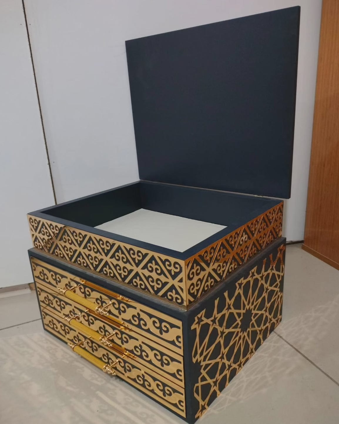 koleksiyonkutu Tesbih &saat,& karışık kutu vip özel Tesbih &saat,& karışık kutu vip özel