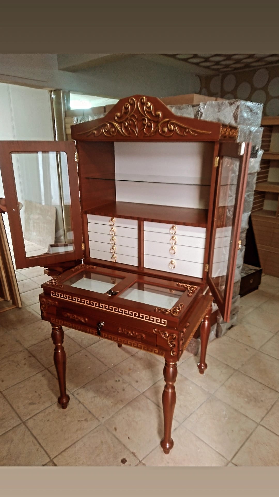 koleksiyonkutu 🎉🎉Tesbih*saat*silah*kılıç vb koleksiyon üst düzey dolabı özel 🎉🎉 🎉🎉Tesbih*saat*silah*kılıç vb koleksiyon üst düzey dolabı özel 🎉🎉