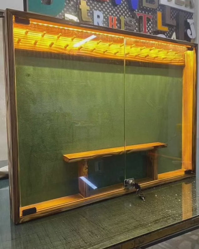 koleksiyonkutu 80*60 cm ölçüsünde 60 tespih kapasiteli tesbih vitrini özel 80*60 cm ölçüsünde 60 tespih kapasiteli tesbih vitrini özel