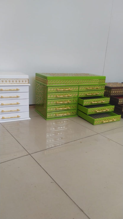 koleksiyonkutu Tesbih mobilya dolabı Tesbih mobilya dolabı