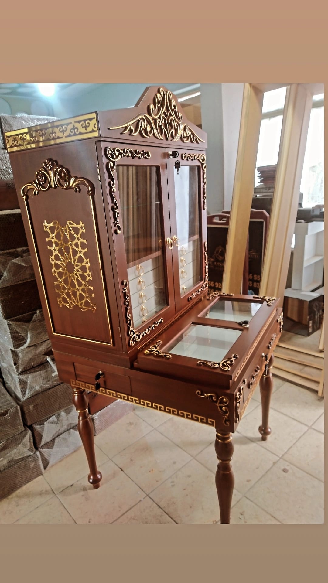 koleksiyonkutu 🎉🎉Tesbih*saat*silah*kılıç vb koleksiyon üst düzey dolabı özel 🎉🎉 🎉🎉Tesbih*saat*silah*kılıç vb koleksiyon üst düzey dolabı özel 🎉🎉