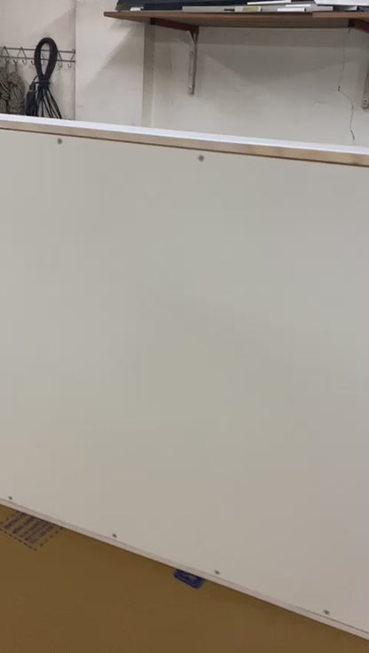 72 74 civarında tesbih dolabı vitrini